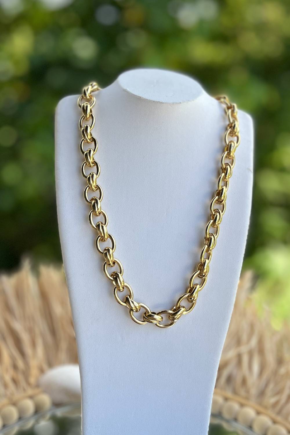 Collier Isa – Image 2