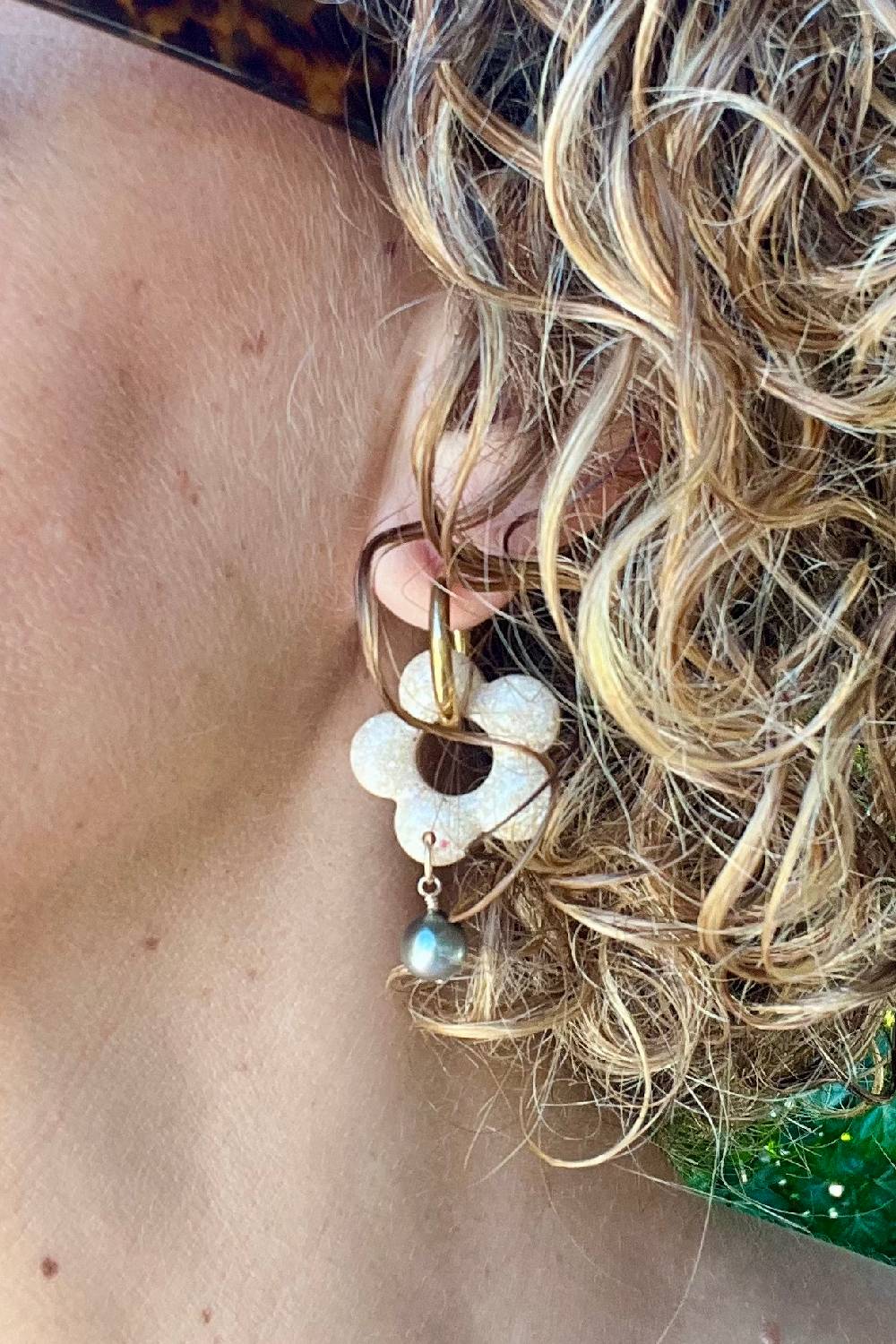 Boucles d'oreilles Fleur de Sable de Moorea