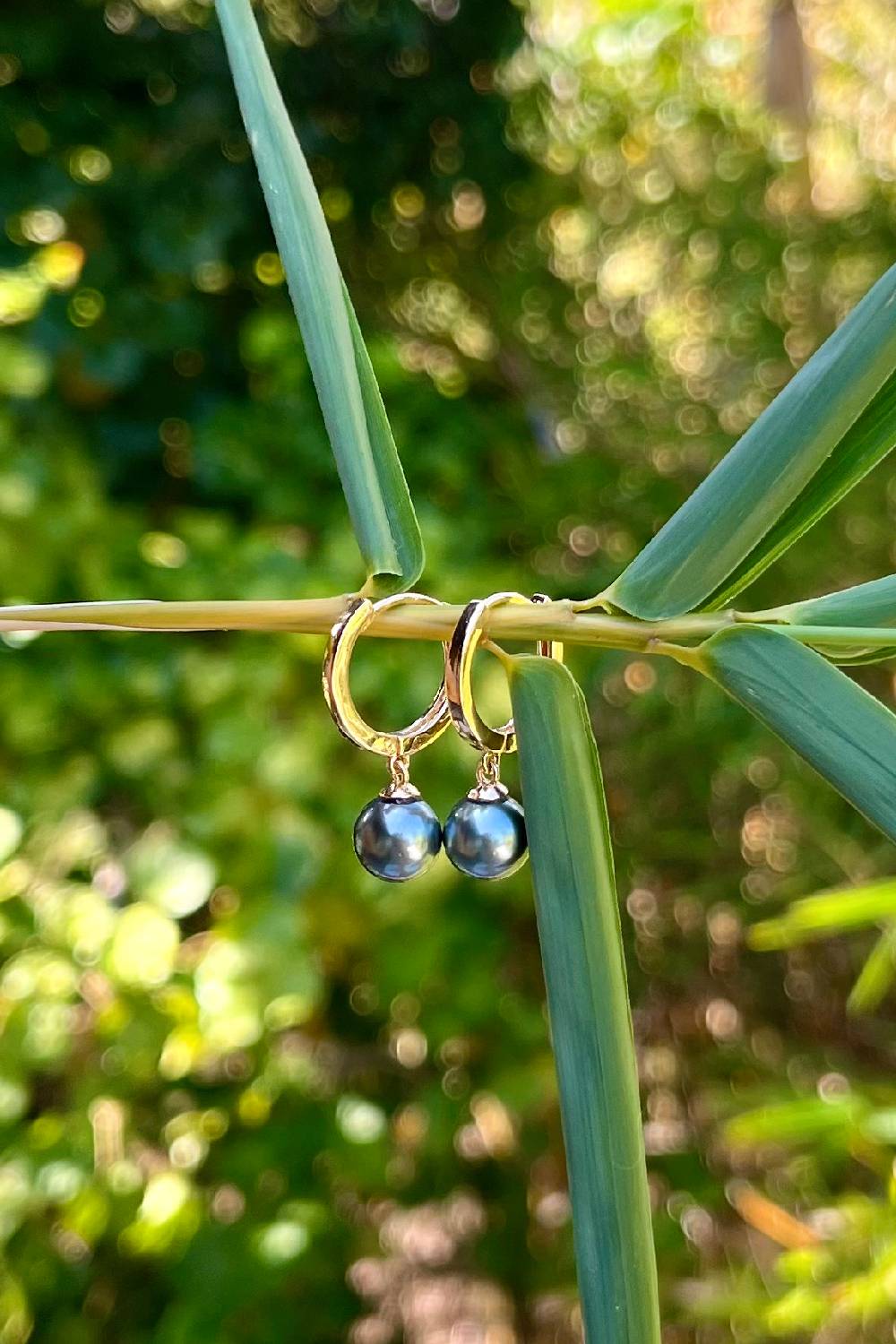 Boucles Petites Créoles Dorées – Image 2